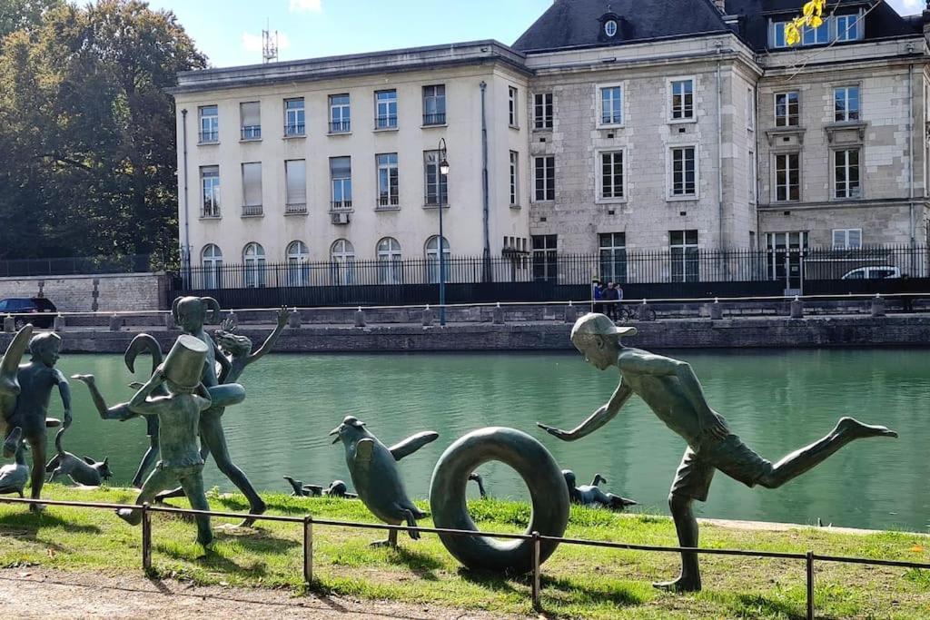 La Maison Des Delices Dosches Eksteriør bilde